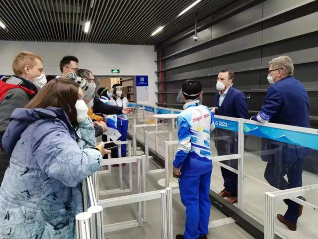 20220512165232383521101013.jpg 实现了带动3亿人参与冰雪运动的目标”